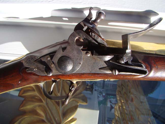 A Queen Anne Period Doglock Blunderbuss by Richard Sinckler dated 1702 — image 2